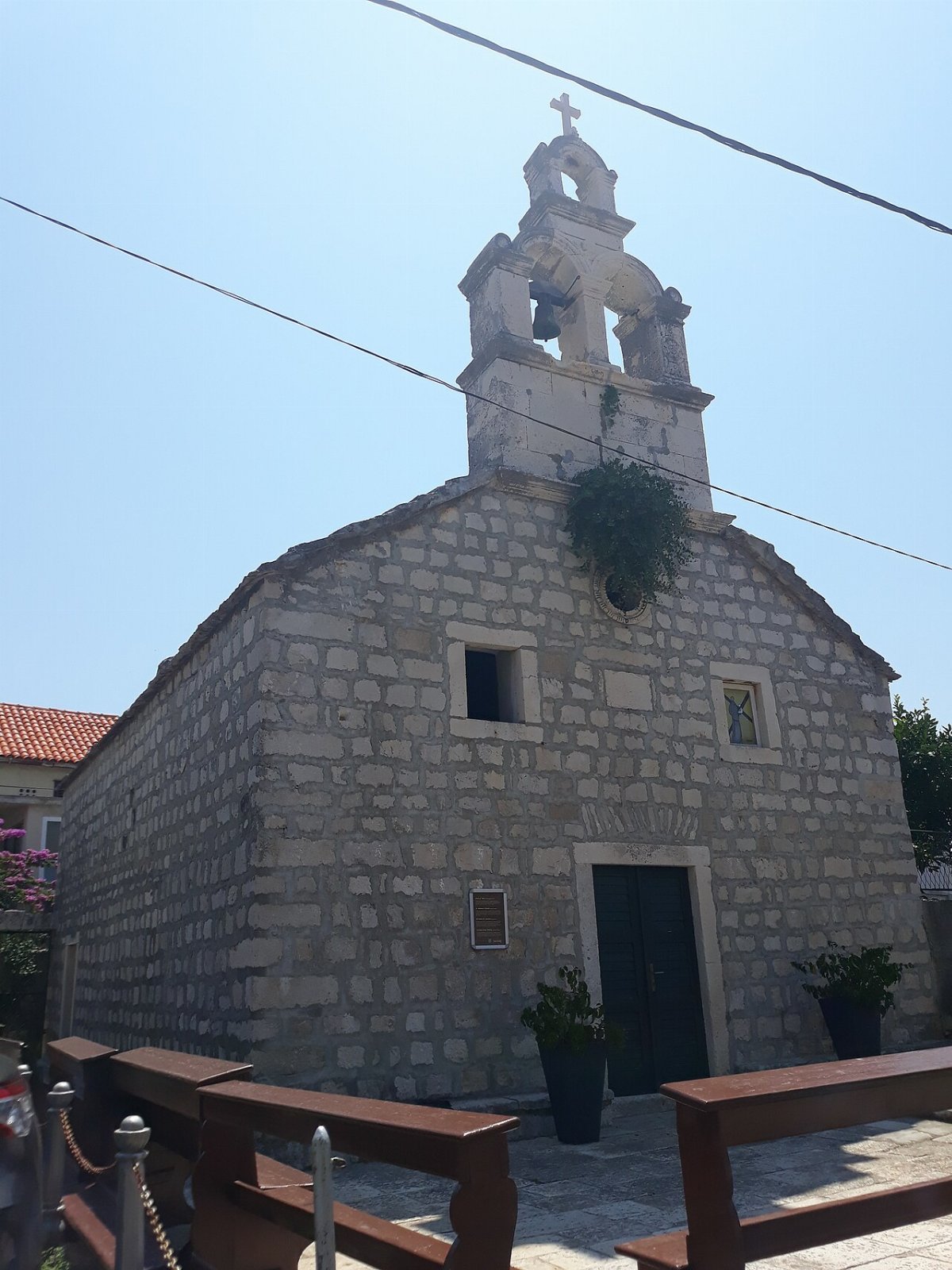 Eglise saint antoine sucuraj
