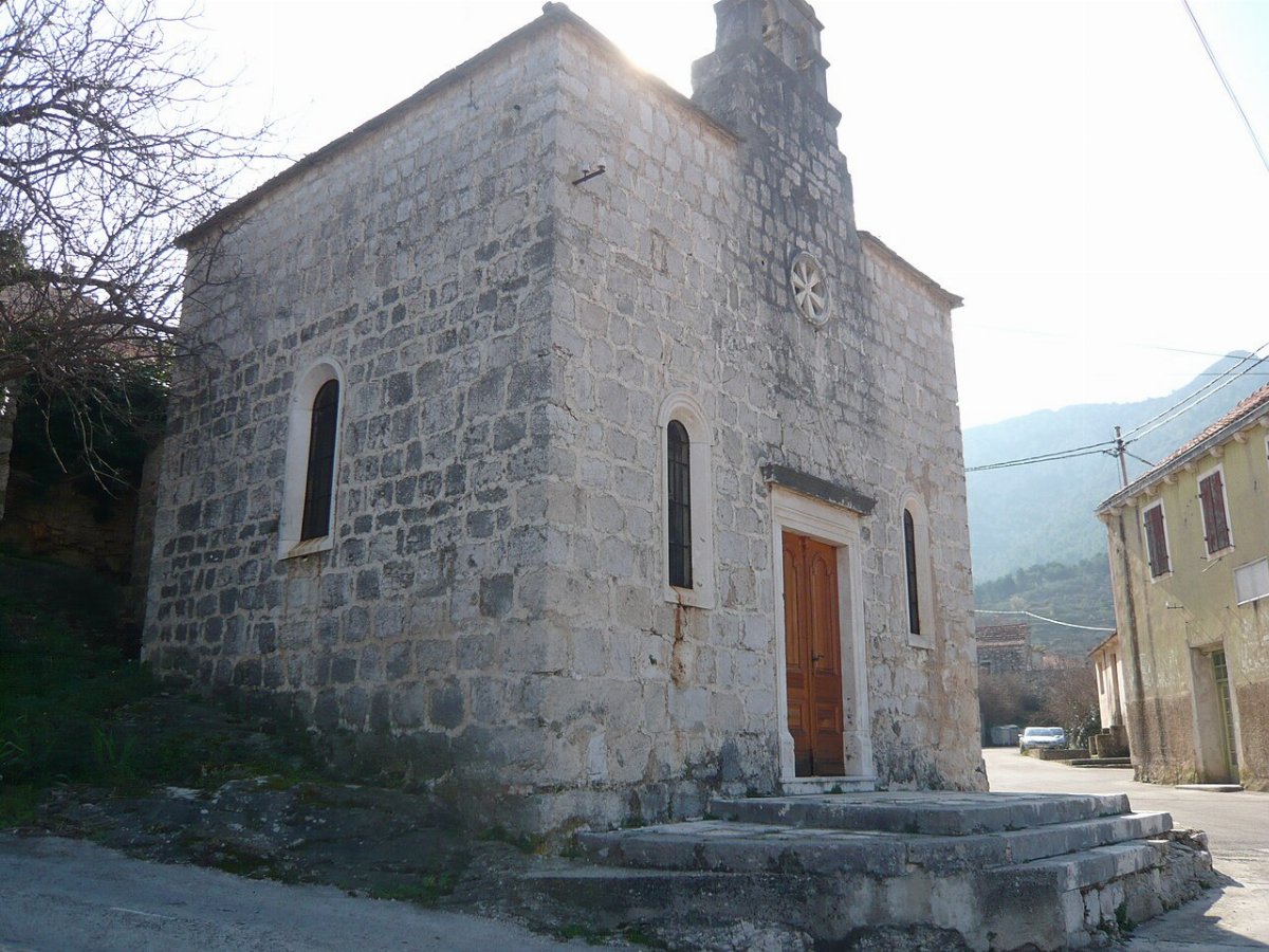 Eglise sainte apolline vrisnik