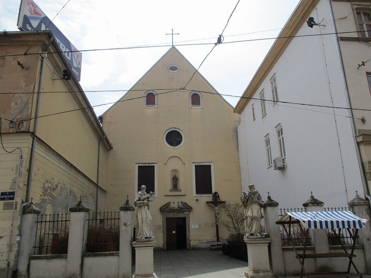 Eglise saint jacques et monastere osijek
