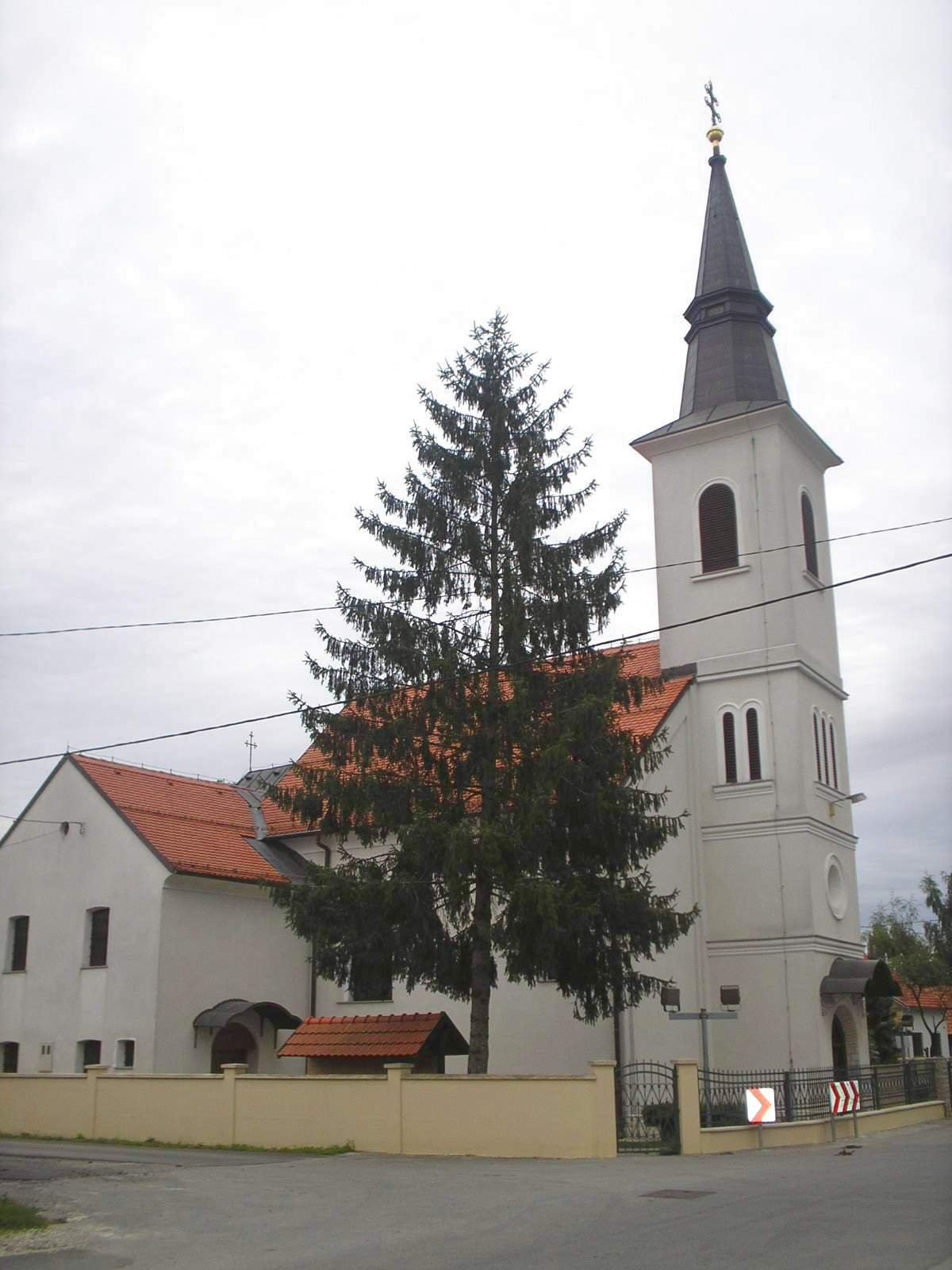 Eglise des trois rois donja lomnica