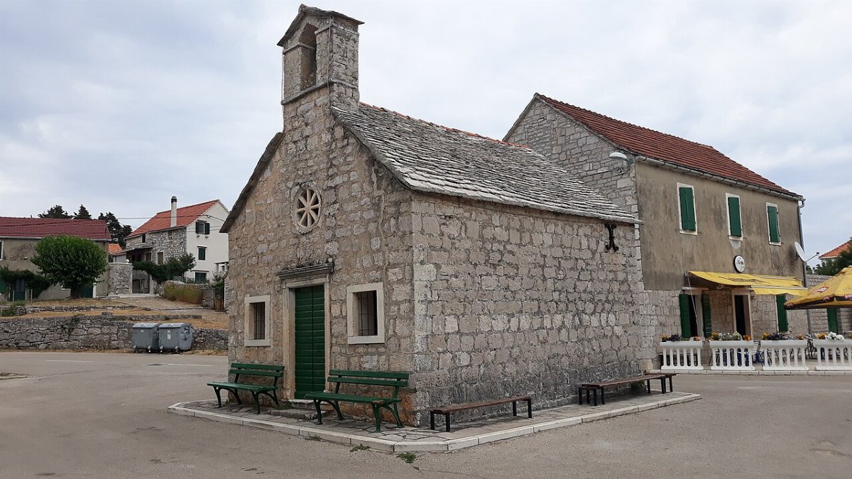 Eglise de la toussaint praznica