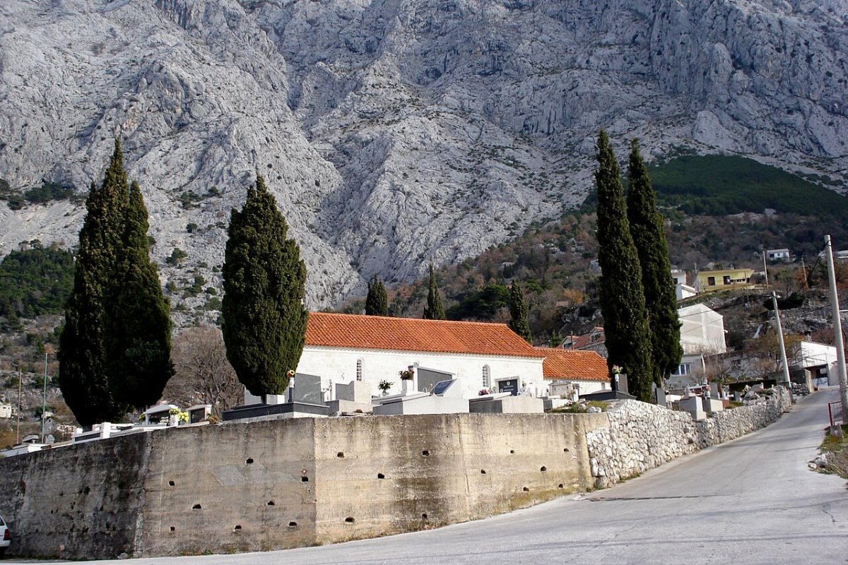 Eglise de la grande vierge velika gospa bast