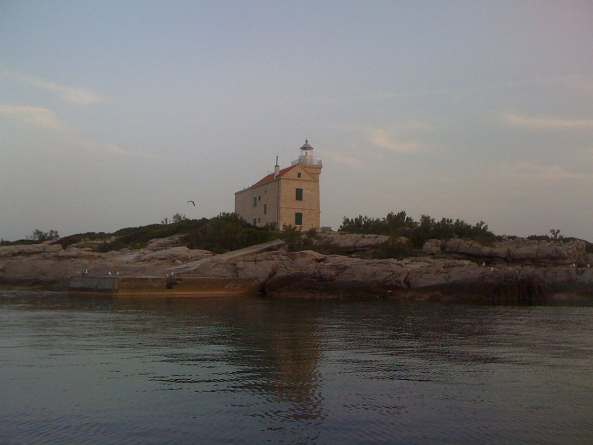 Phare de sestrice korcula