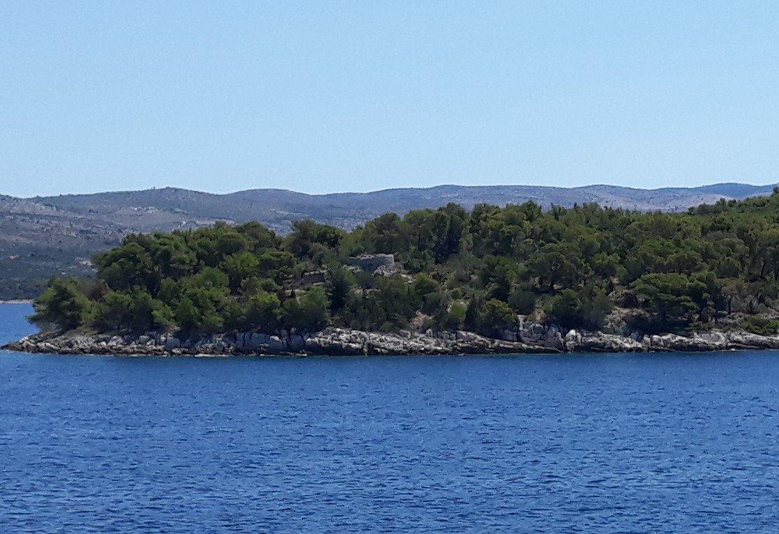 Fortification baterija milna