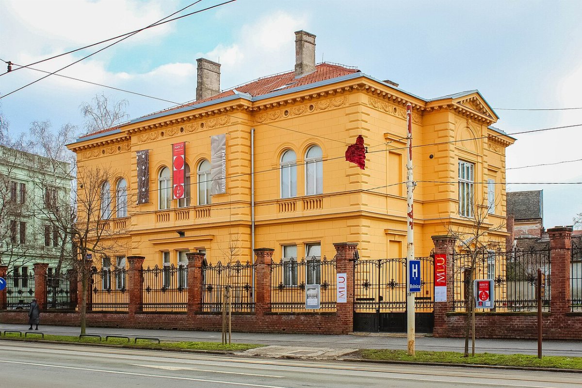 Batiment de la galerie des beaux arts osijek